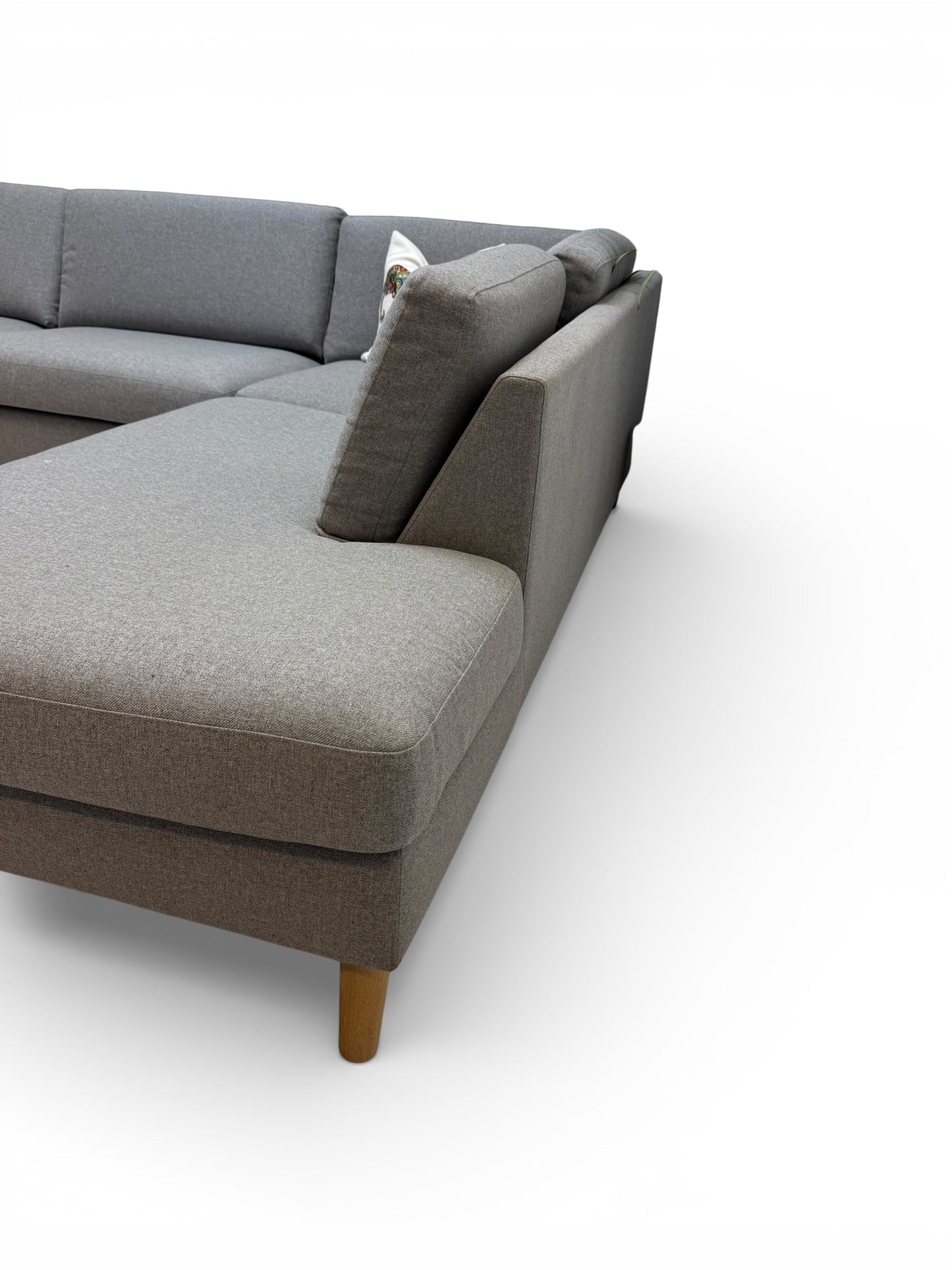 Vilmers Nordic hjørnesofa med sjeselong – Pentbrukt kvalitetssofa fra Bohus